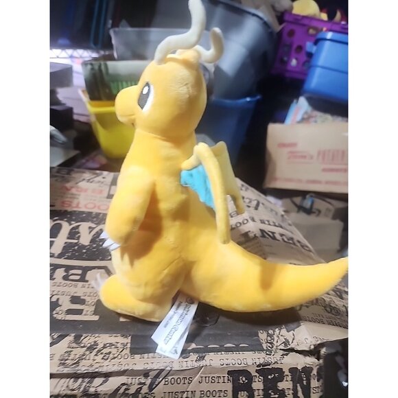 Dragonite 149 Pokemon Fit 9" Plush from Pokemon Center NEW WITH TAGS 2017 - Picture 4 of 5